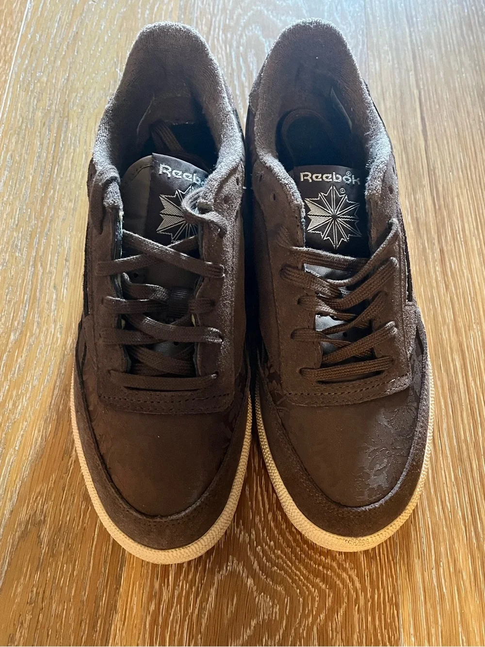 The Reebok Club C Revenge Vintage II sneakers brown new in box